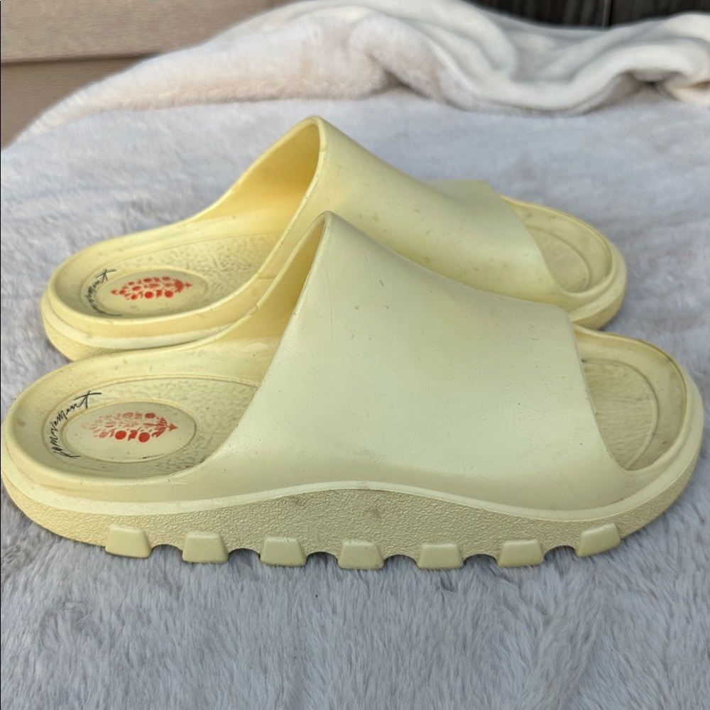 Fp Free People Movement Halftime Slides Beach Poo… - image 3